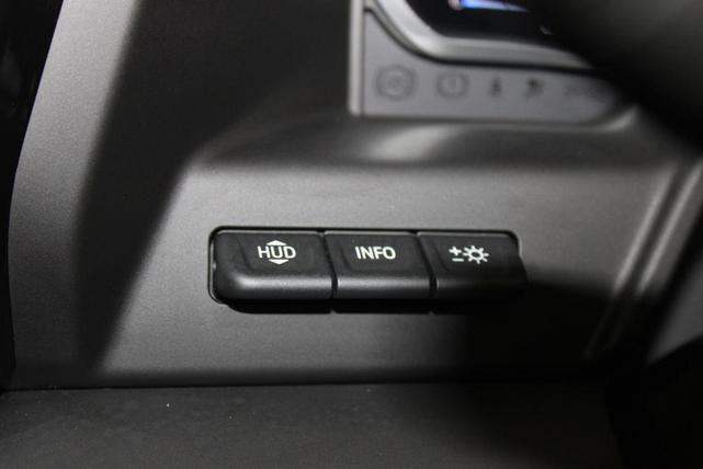 Photo of 2024 Summit White GMC Sierra 2500