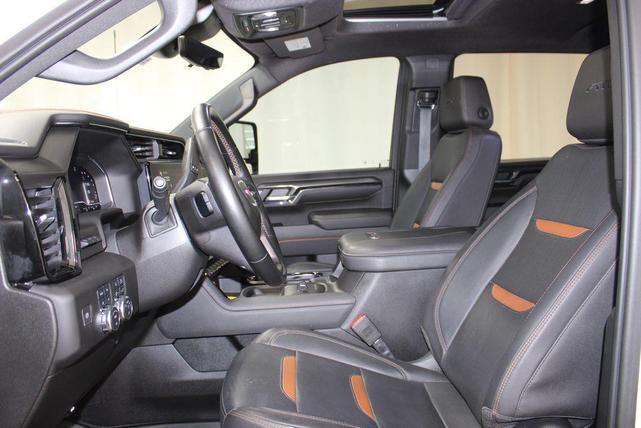 Photo of 2024 Summit White GMC Sierra 2500