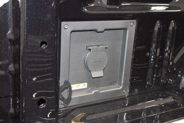 Photo of 2025 Agate Black Metallic Ford F-150
