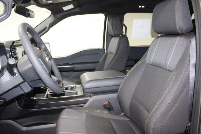Photo of 2025 Oxford White Ford F-150