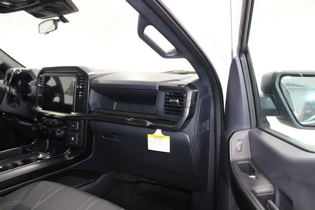 Photo of 2025 Oxford White Ford F-150