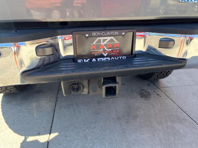 Photo of 2013 Gray Nissan Titan