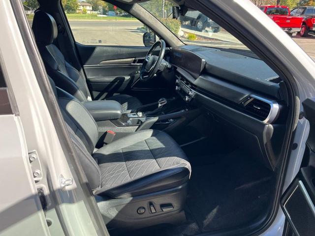 Photo of 2024 Gray Kia Telluride