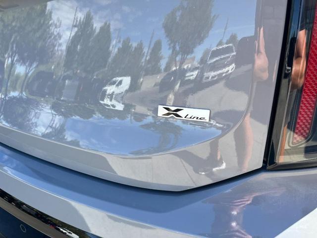 Photo of 2024 Gray Kia Telluride