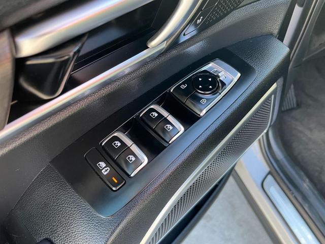 Photo of 2024 Gray Kia Telluride