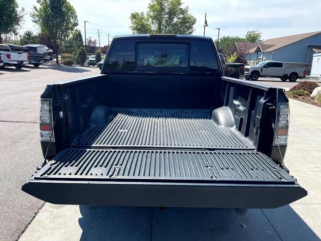Photo of 2014 Black Nissan Titan