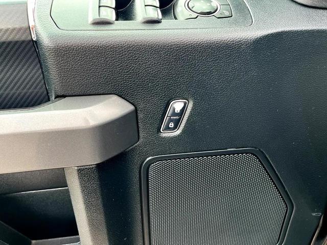 Photo of 2018 Black Ford F-150
