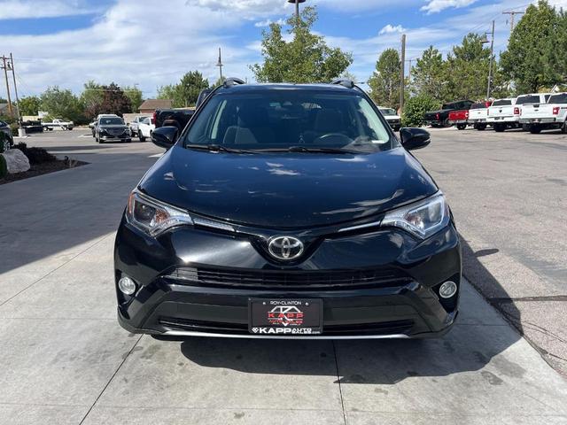 Photo of 2018 Black Toyota RAV4
