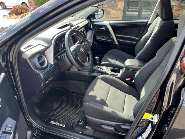 Photo of 2018 Black Toyota RAV4
