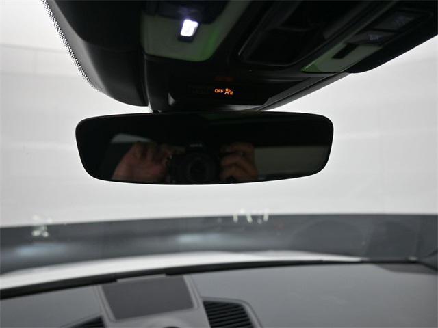 Photo of 2023 Carrara White Metallic Porsche Cayenne