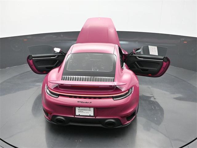 Photo of 2024 Ruby Porsche 911