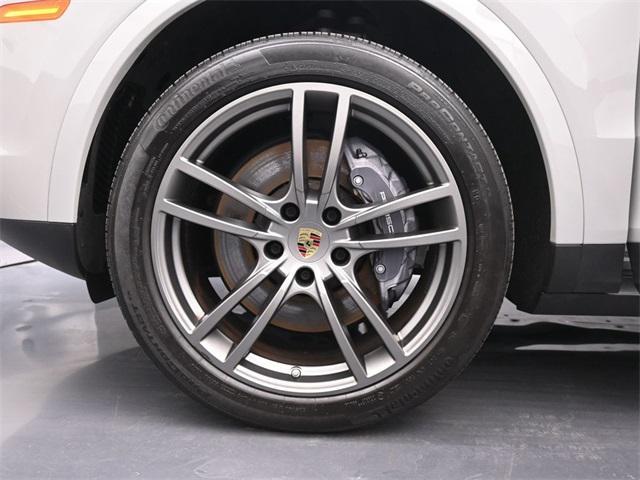 Photo of 2022 Chalk Porsche Cayenne