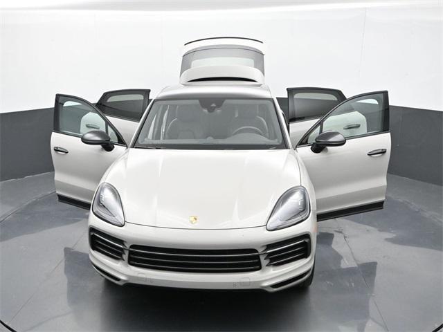 Photo of 2022 Chalk Porsche Cayenne
