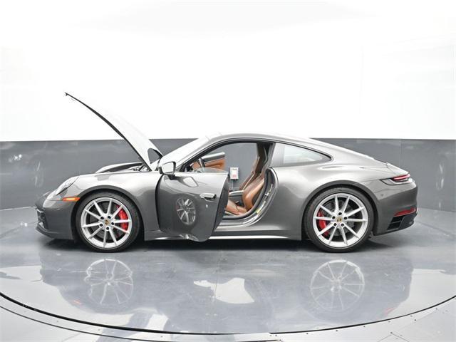 Photo of 2022 Agate Grey Metallic Porsche 911