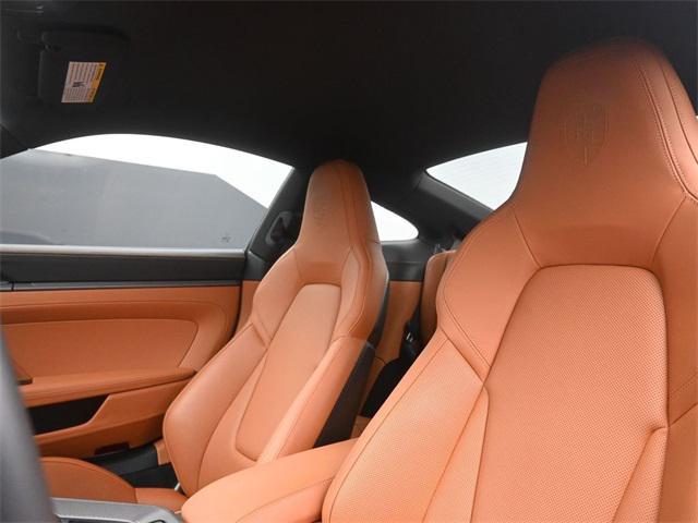 Photo of 2025 White Porsche 911