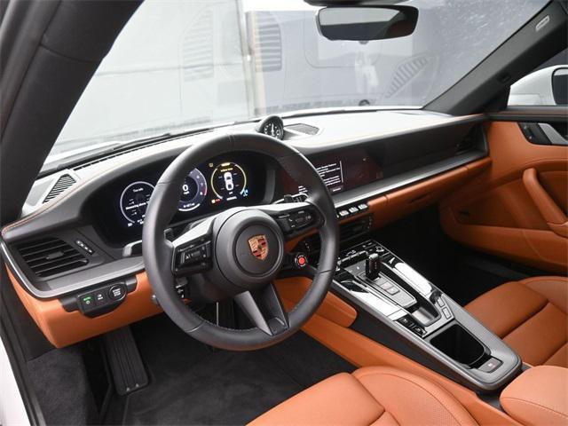 Photo of 2025 White Porsche 911