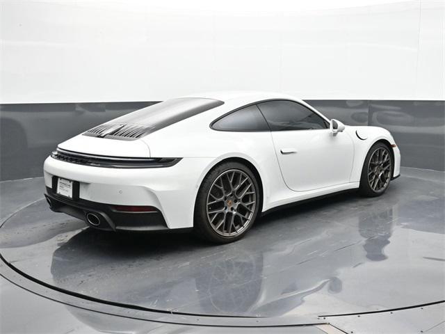 Photo of 2025 White Porsche 911