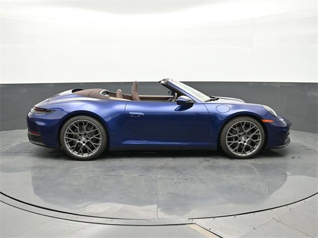 Photo of 2025 Gentian Blue Metallic Porsche 911