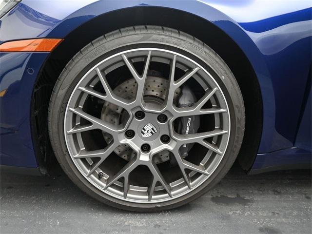 Photo of 2025 Gentian Blue Metallic Porsche 911
