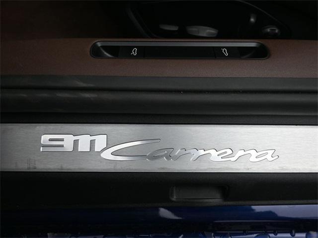 Photo of 2025 Gentian Blue Metallic Porsche 911
