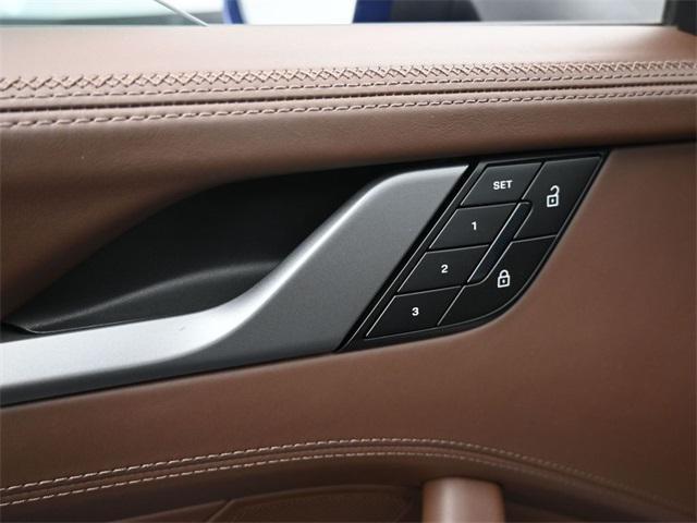 Photo of 2025 Gentian Blue Metallic Porsche 911