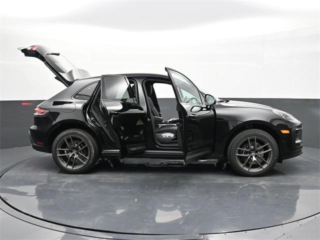 Photo of 2025 Black Porsche Macan