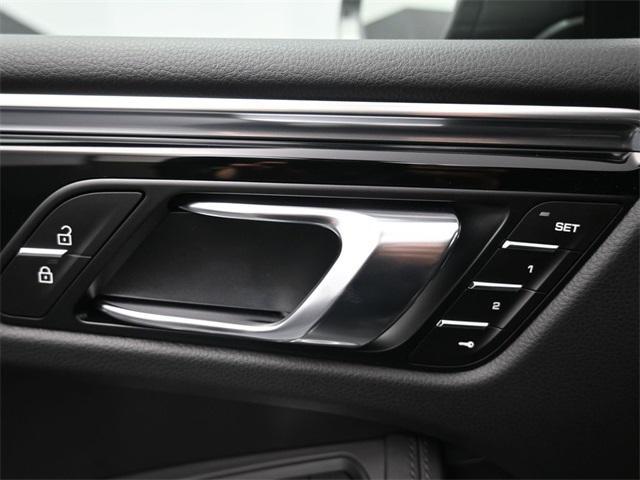 Photo of 2025 Black Porsche Macan