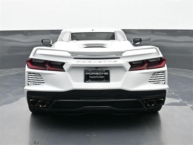 Photo of 2022 Arctic White Chevrolet Corvette