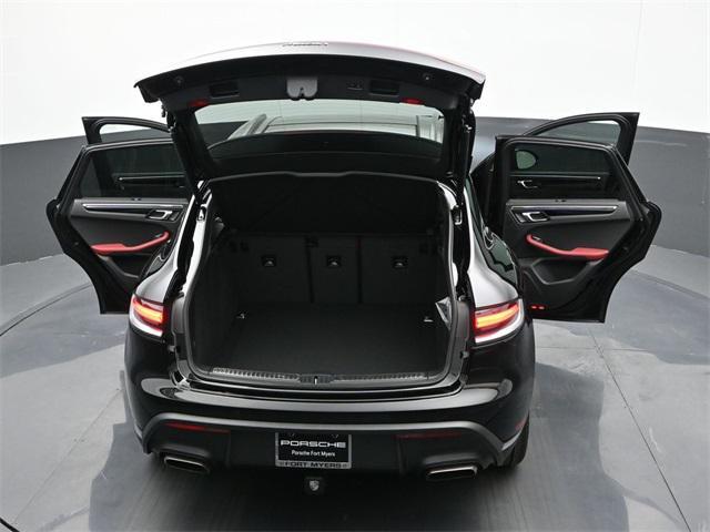 Photo of 2025 Black Porsche Macan