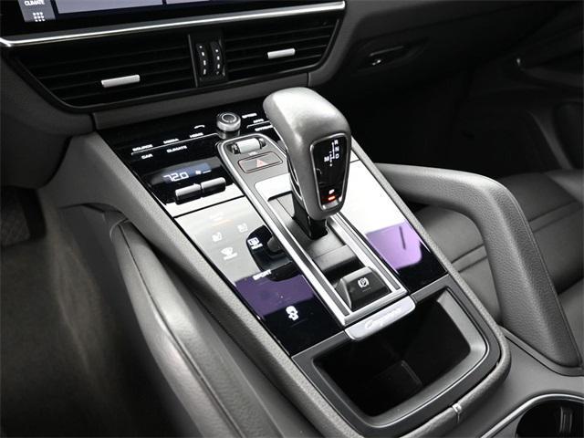 Photo of 2021 White Porsche Cayenne