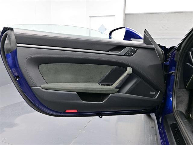 Photo of 2024 Gentian Blue Metallic Porsche 911