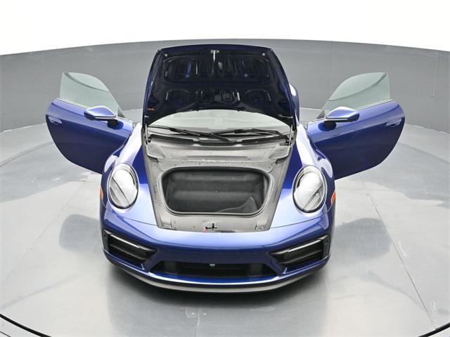 Photo of 2024 Gentian Blue Metallic Porsche 911