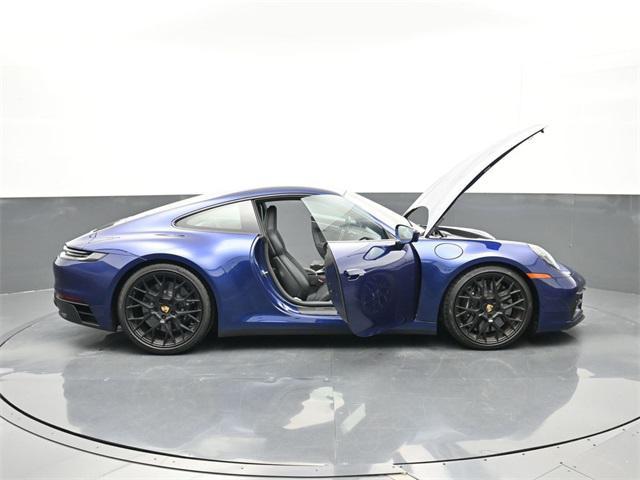 Photo of 2024 Gentian Blue Metallic Porsche 911