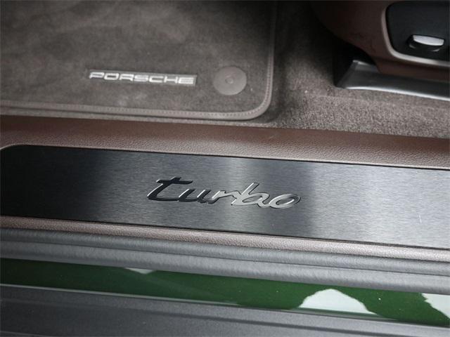 Photo of 2025 Oak Green Metallic Neo Porsche Panamera