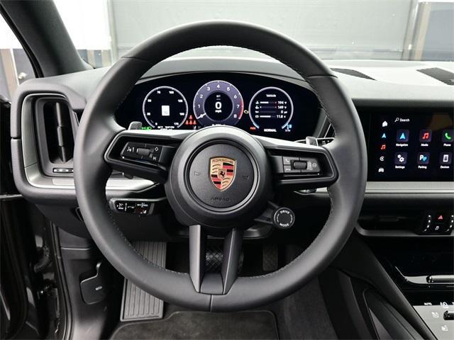 Photo of 2025 Gray Porsche Cayenne