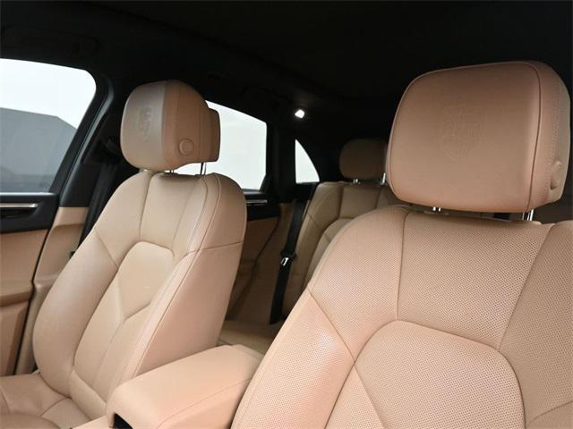 Photo of 2023 Blue Porsche Macan