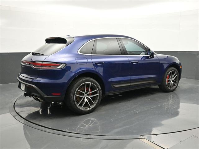 Photo of 2023 Blue Porsche Macan