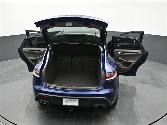 Photo of 2023 Blue Porsche Macan