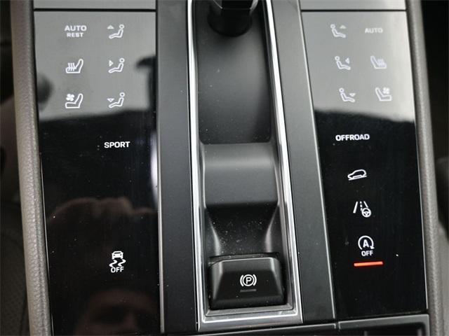 Photo of 2023 Blue Porsche Macan