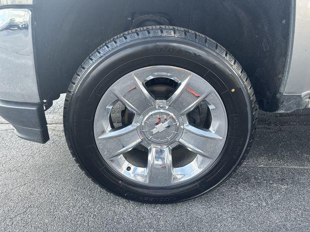 Photo of 2017 Pepperdust Metallic Chevrolet Silverado 1500