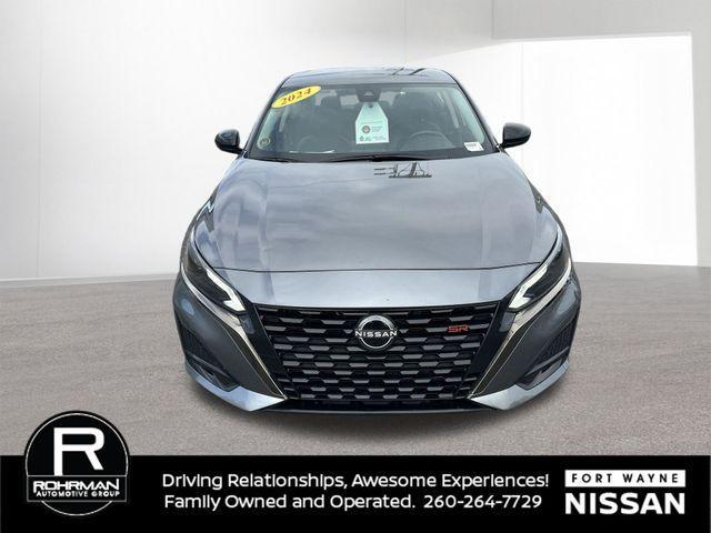 Photo of 2024 Gun Metallic Nissan Altima