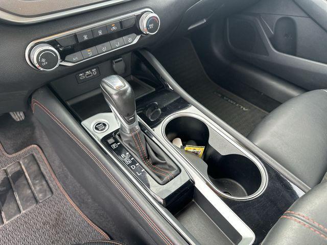Photo of 2024 Gun Metallic Nissan Altima