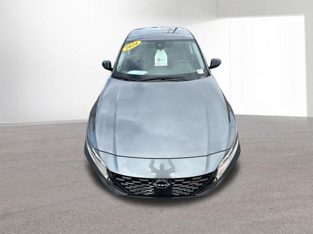 Photo of 2024 Gun Metallic Nissan Altima