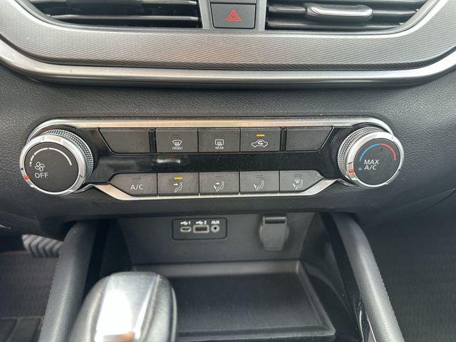 Photo of 2024 Gun Metallic Nissan Altima