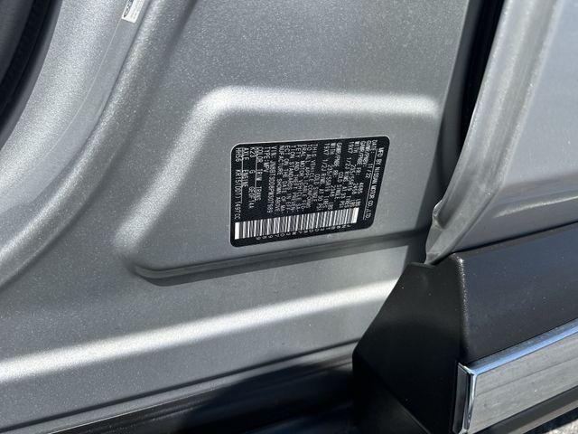 Photo of 2023 Brilliant Silver Metallic Nissan Rogue