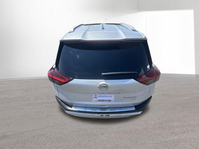 Photo of 2023 Brilliant Silver Metallic Nissan Rogue
