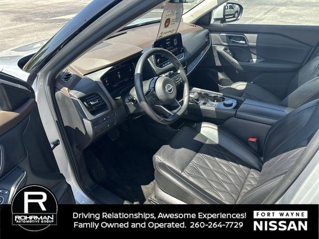Photo of 2023 Brilliant Silver Metallic Nissan Rogue