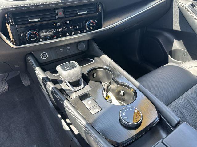 Photo of 2023 Brilliant Silver Metallic Nissan Rogue