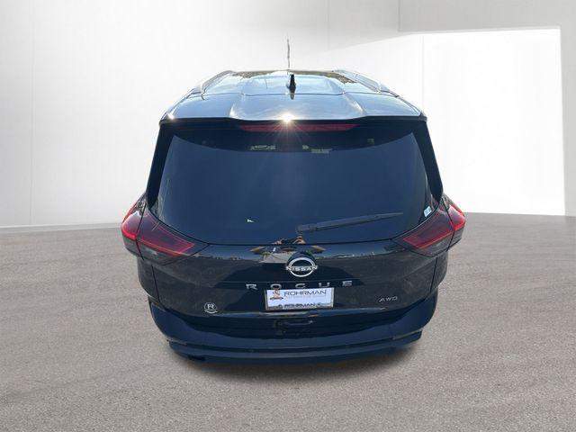 Photo of 2026 Black Nissan Rogue