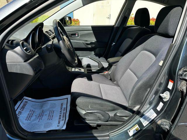 Photo of 2009 Metropolitan Gray Mica Mazda Mazda3